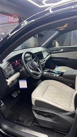 ڤۆڵکسواگن ئەتڵەس کرۆس سپۆرت